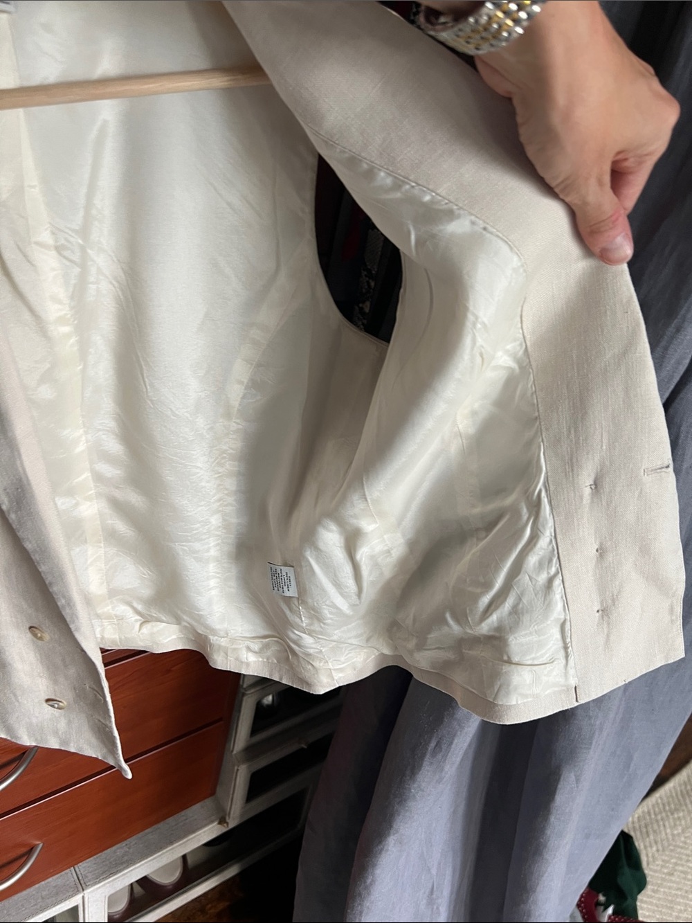 J. Peterman linen Vest - Picture 6 of 8